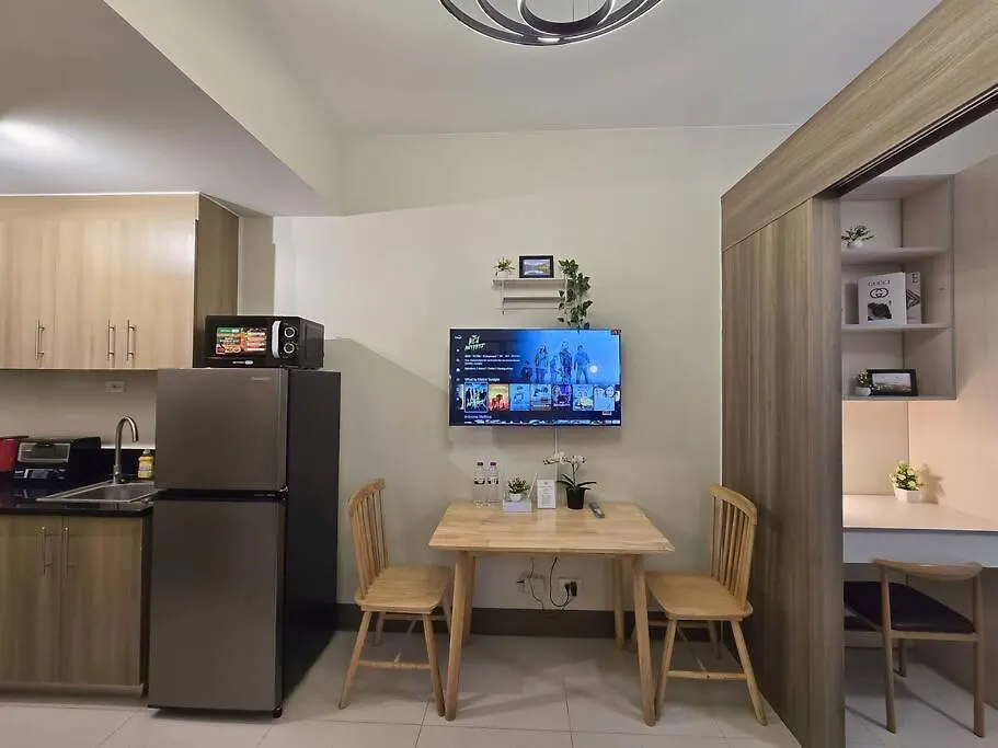 1Br Unit Condotel W Balcony Fame Residences -Fm39 Manila